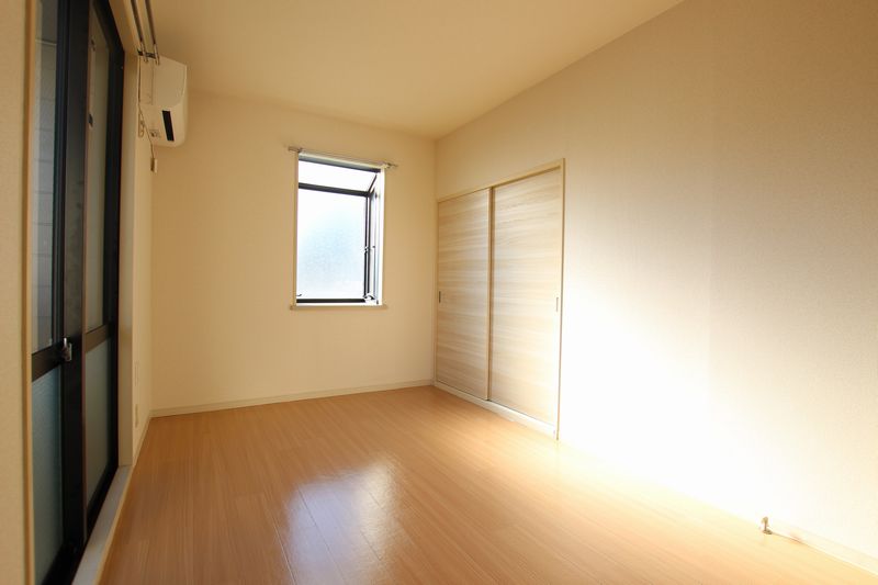 サミー タウン E 102号-2