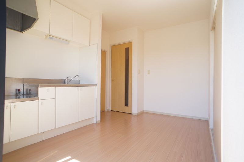 ファミール メゾン A 202号-3