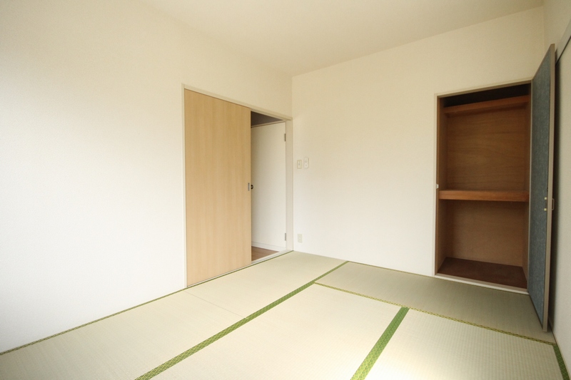 ファミール K Ⅰ 203号-6