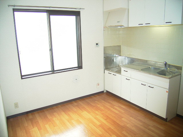 ロイヤルハイツ　ウエハラ　Ｂ 105号-2