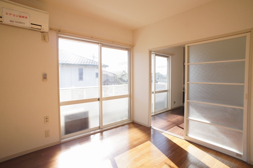 アヴァンサール 203号-3