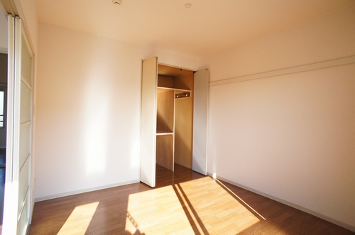 アヴァンサール 203号-5