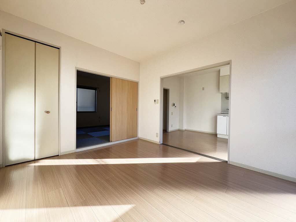 メープル タウン D 102号-5