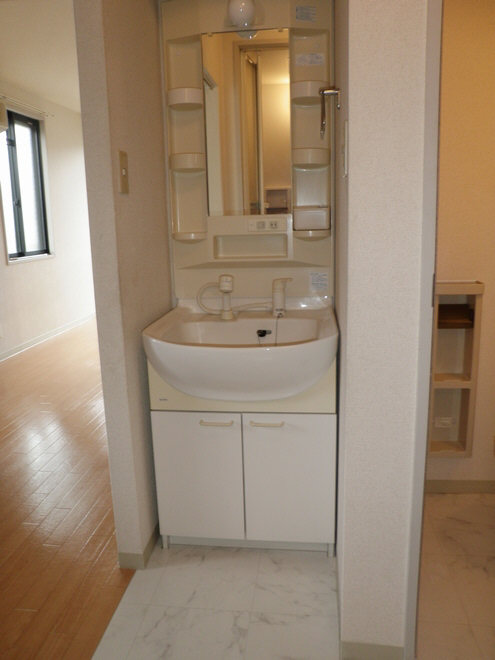 アーバンテラス 関根 C 102号-8