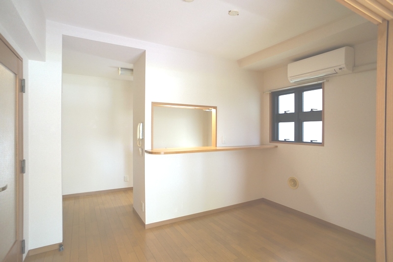 バーリントン・コート 101号-2