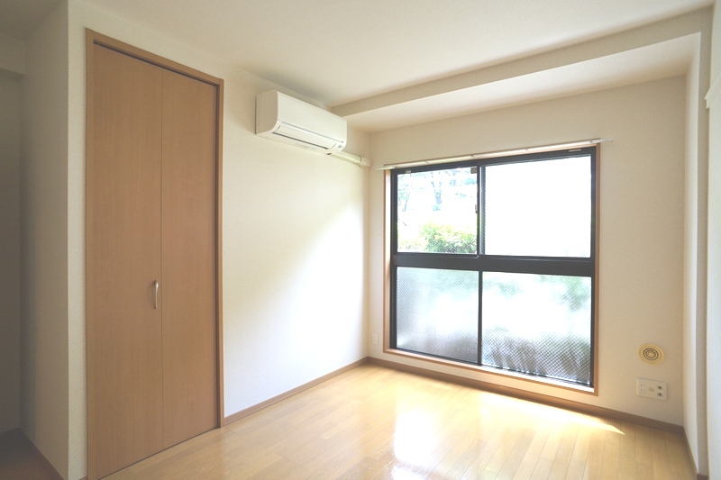 バーリントン・コート 101号-8