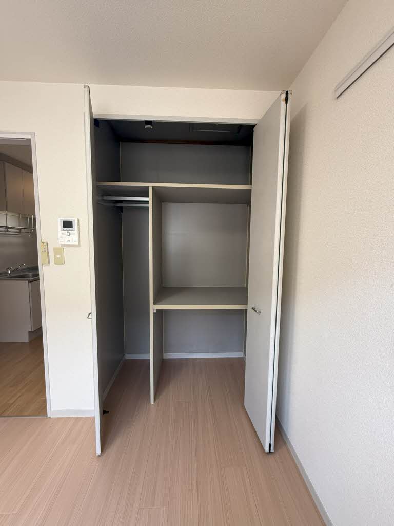 ミニ　キャスケード 202号-4