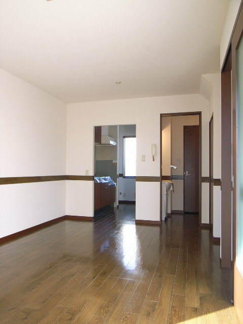 シャルマン・メゾン　Ａ 103号-3