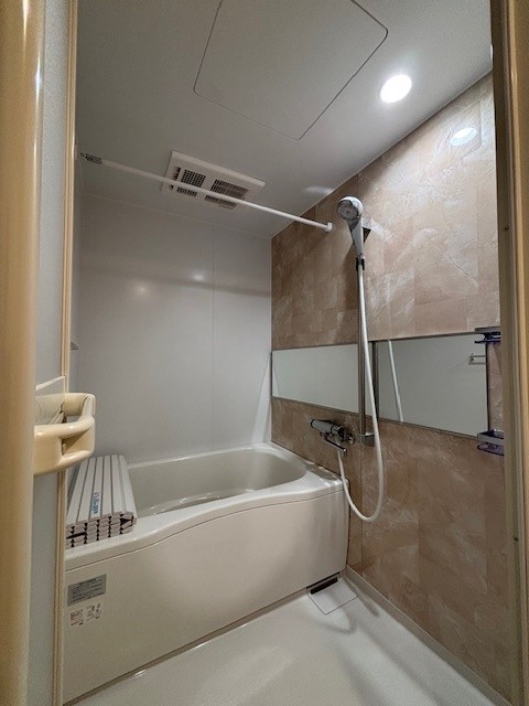 アーバンウィステリアＡ 203号-1