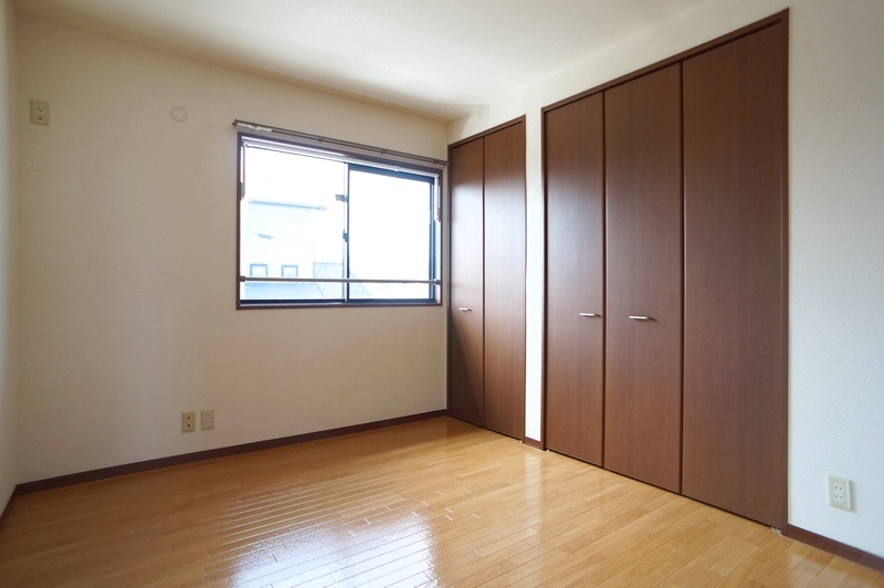 シャルマン南羽生 201号-4