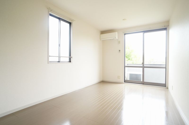 シャインステージE 201号-2