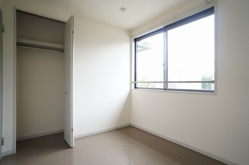 シャインステージE 201号-8