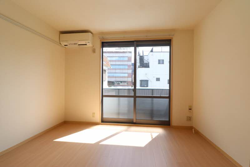 メゾン　エルピス 203号-2