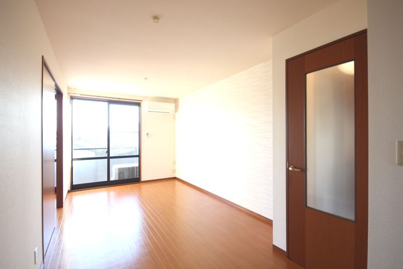 シャーメゾン白岡Ａ 202号-2