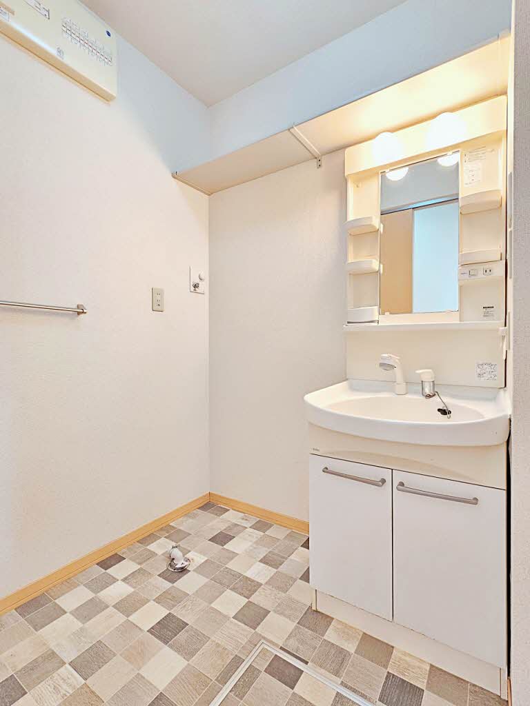 カーサ・ミラ 103号-3