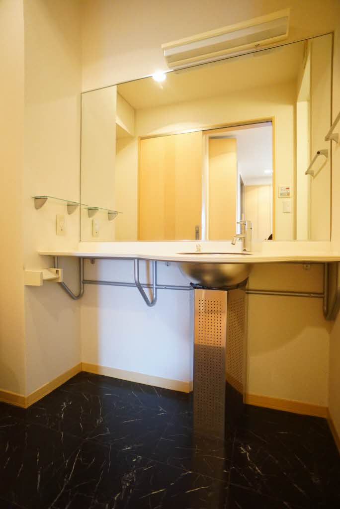 ソフィテル 201号-6