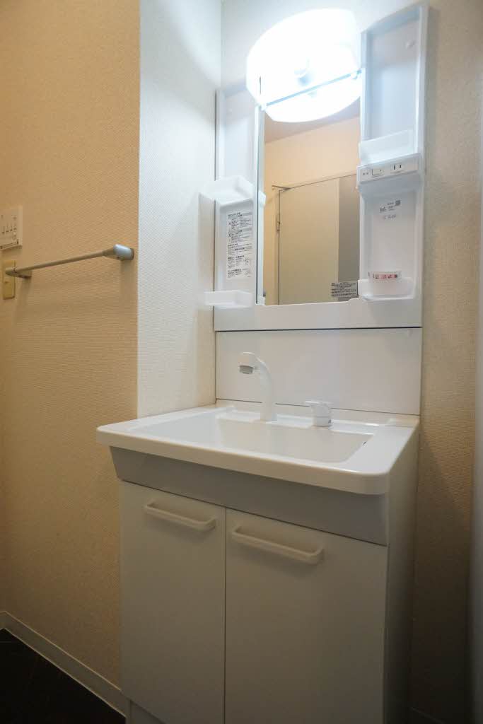 ファミールＣ 201号-6