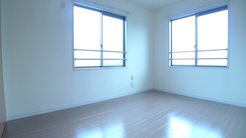 ヴィルヌーブⅣ 101号-4