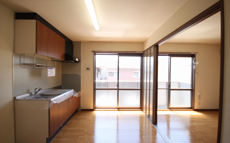 フレグランス八幡 202号-2