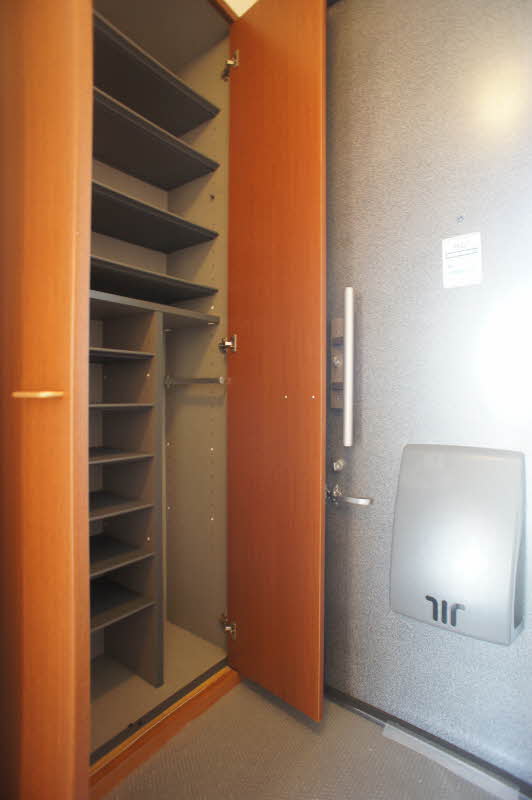 フラット赤井 203号-10