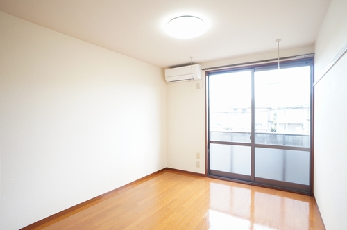 メゾンドールＡ 202号-2