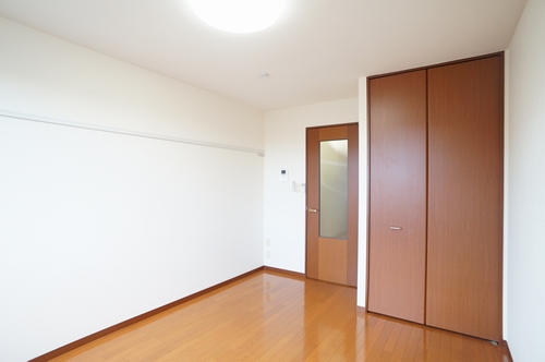 メゾンドールＡ 202号-3