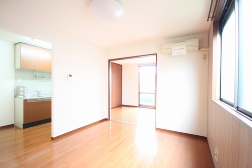 ラージヴィラ五番館 103号-2