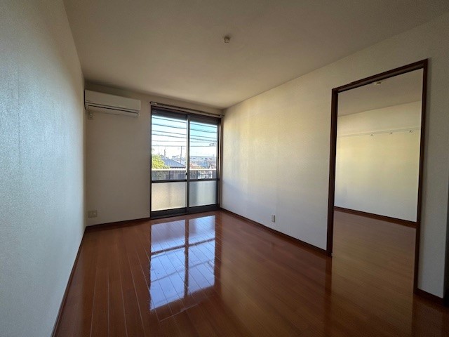 ラージヴィラ五番館 202号-3