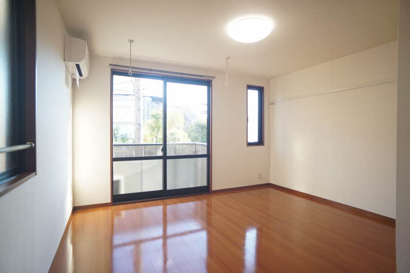 ミリオン　ベル 201号-3