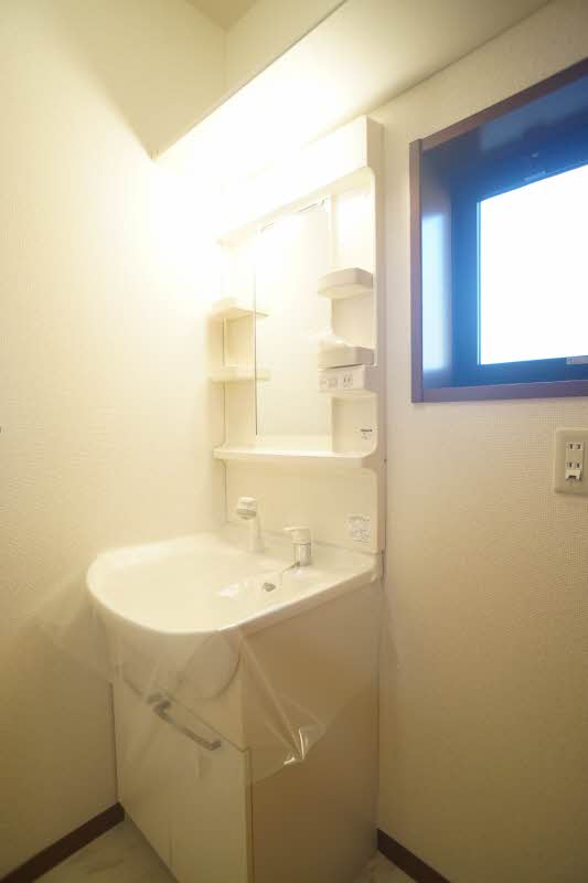 ミリオン　ベル 201号-8