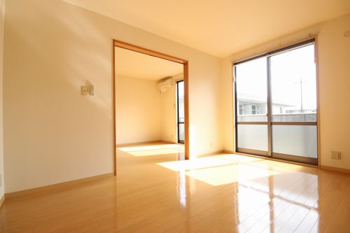 フレグランス吉川 201号-5