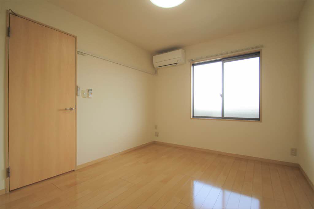 ピュア・シャングリラA 202号-6