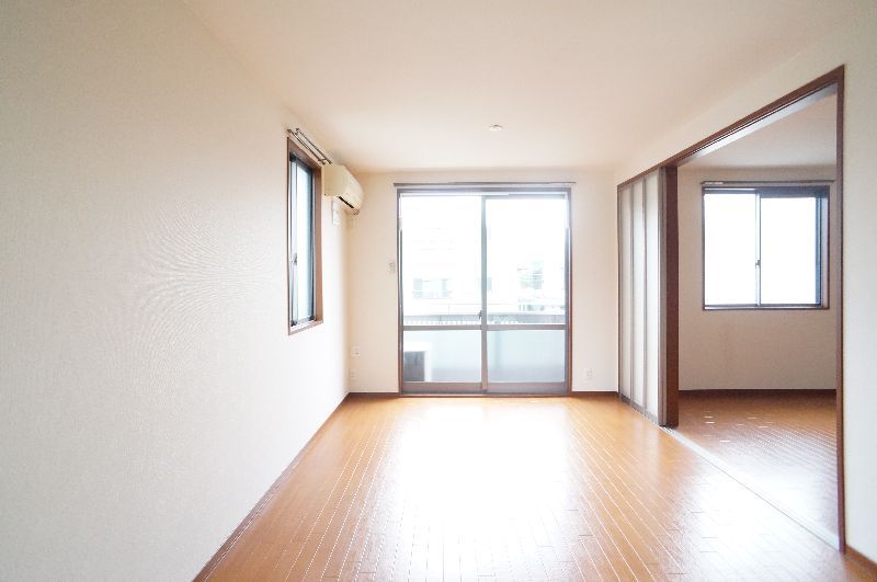 マ・メゾン南鳩ヶ谷 201号-2