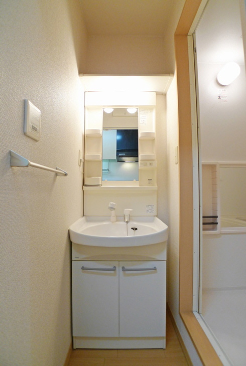 ハピネス中青木 202号-6