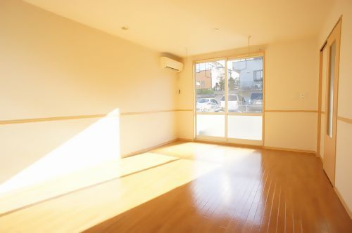 クレストコート 102号-2