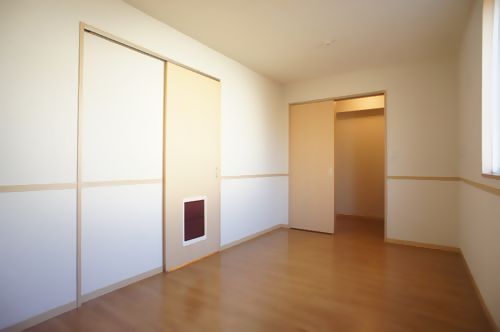 クレストコート 102号-5