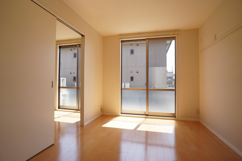 アン・ファミーユ　Ｃ 102号-3