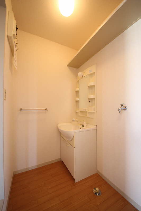 クレストコート峰栄 206号-6