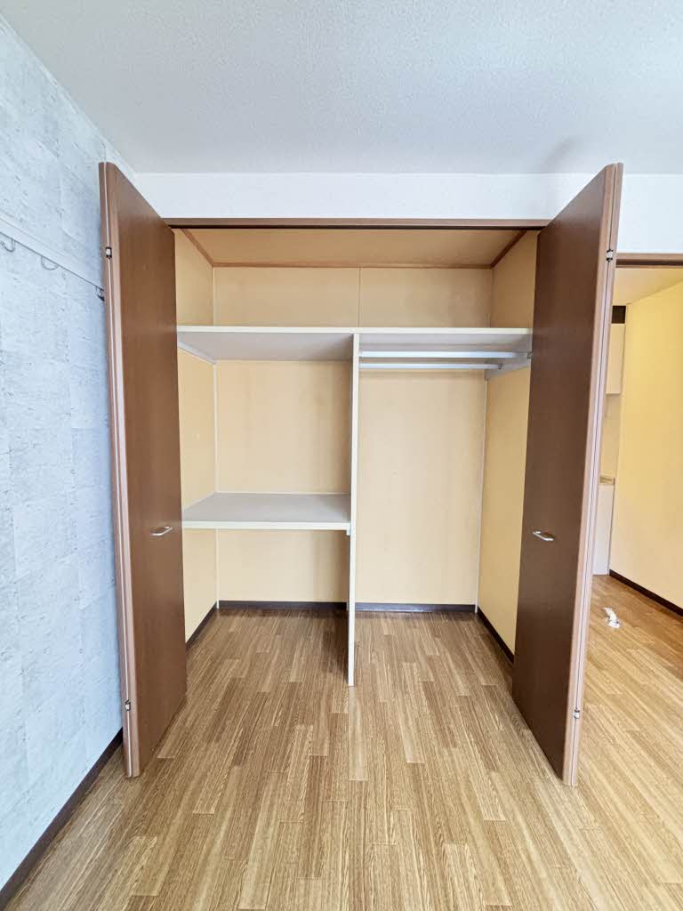 コートパインズ A 105号-4