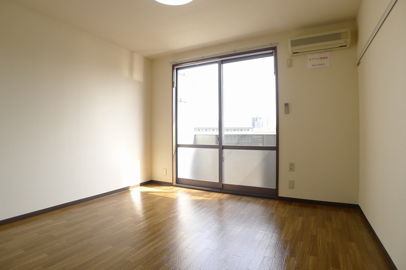 コートパインズ A 202号-2