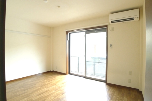 ロイヤルステージ２１ 102号-3