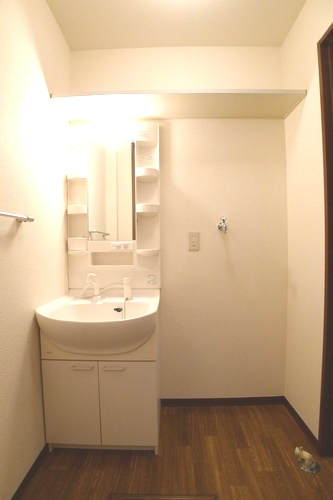 ロイヤルステージ２１ 102号-8