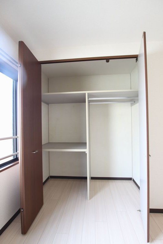 フォレストビューラ-参番館 202号-6