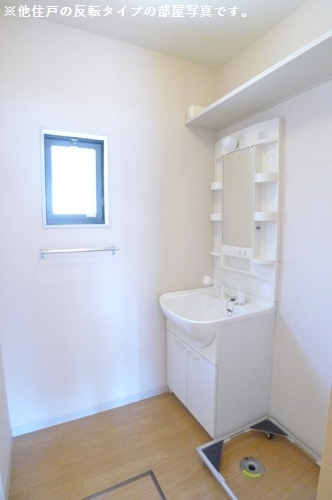 カーサ・ソレアードⅡ 102号-8