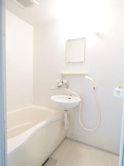 ヴィラ・セレソン 101号-8