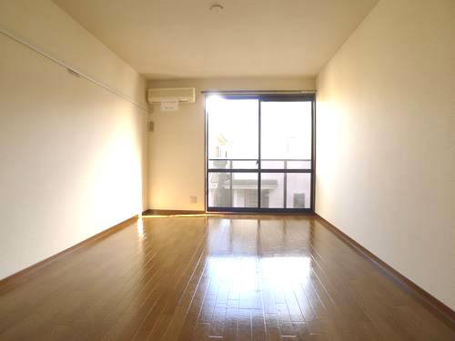 ヴィラ・セレソン 102号-2