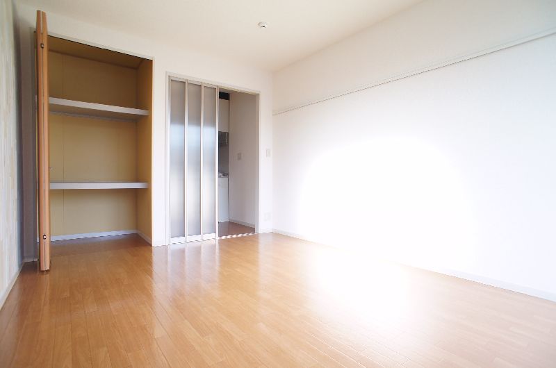 ヴィラ小谷田 101号-6