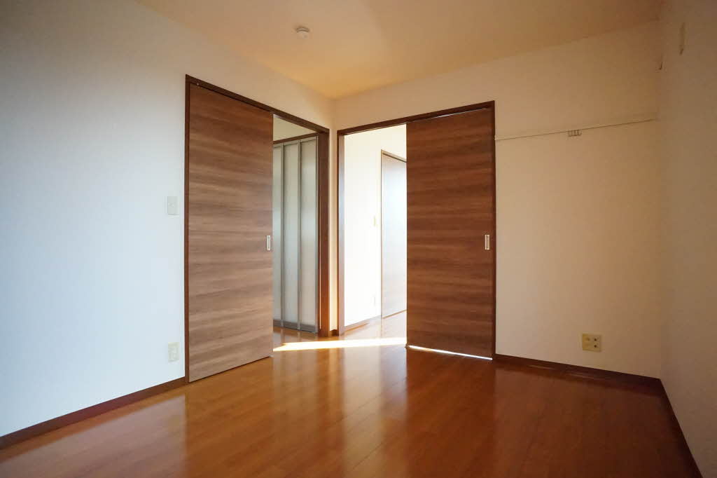 メゾン・アーク 102号-6