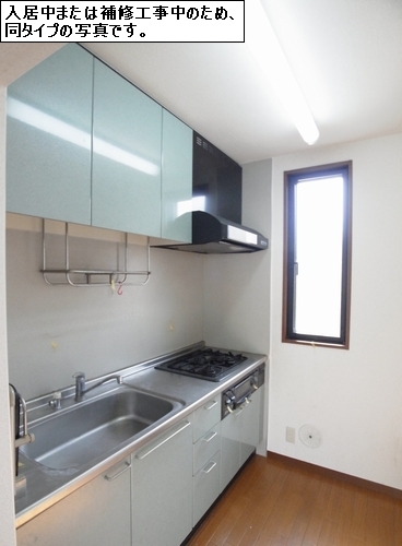 ファミーユ　ウエスト 201号-4