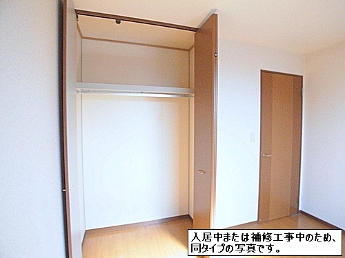 ファミーユ　ウエスト 201号-7